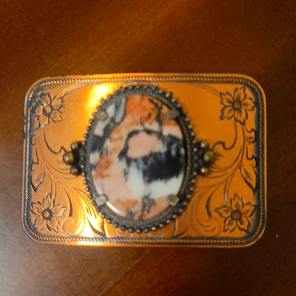 Belt buckle